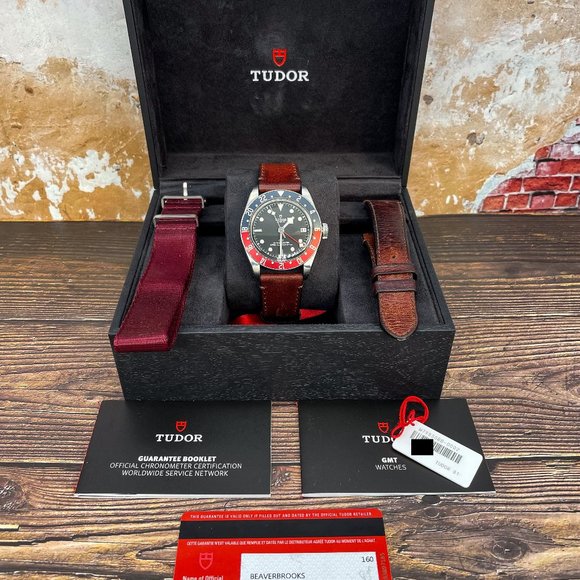 Tudor Black Bay GMT Pepsi – M79830RB– FULL SET – MSRP $3975 - Picture 4 of 13